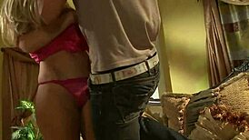 의붓딸 아빠 페이셜로 포르노스타 되고 싶어