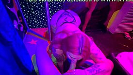 stripper colorada tetona cambia el ca�o por mi polla y baila sobre mi hasta hacerme venir