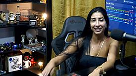 did ruan check if renatinha mello was panty-less? so sexy in this podcast!