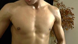 Lesbian friends kiss and lick each other's tits 😘