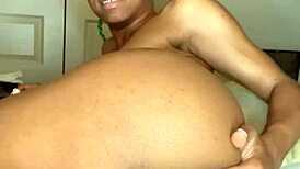 i'm teasing my pretty asshole so good