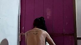 Cliente ficou com vergonha de gravar pro xvideos e colocou mascara