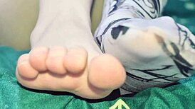 Stepsister's room toes and holes ASMR JOI