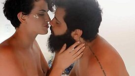 sereia tomou rolada no cuzinho e gozada dentro da buceta