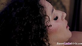 Natural busty client seduces teen masseuse for deep fingering orgasm in wet pussy play