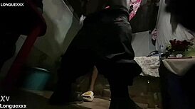 Avec ses longues jambes sexy homemade amateurs