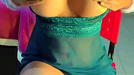 Stepsister moans loving oral pleasure