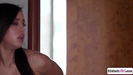 MILF Tetek Besar Jahat Punani Selir Anak