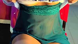 Stepsister moans loving oral pleasure