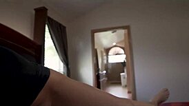 Panen raskauden seksikkäälle ranskalaiselle sisarpuolitädille