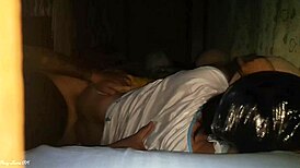 Si yaya na lang daw muna ang ikama ko habang sa trabaho pa si mises