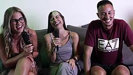 Safada tira a roupa e mostra a buceta rosinha e os peitos após falar que um cliente queria pagar 50 mil para ser comido e que não tem feito sexo casual juliara jujuba watch on sheer red