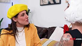 Aubree Valentine showing off her juicy curves 😘