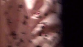 تجسس على فتاة آسيوية تمارس العادة السرية بهدوء