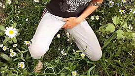 I Spy On My Neighbor Masturbating In The Daisies - Girls Fly Orgasm