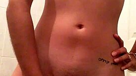 Chava Poblana is pleasuring herself in this solo session.