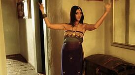 Indian girlfriend tries nudity in striptease