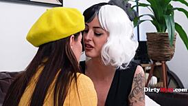 Aubree Valentine showing off her juicy curves 😘