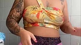 Flashing Swollen Pussy On Live Stream – Dare To Watch?