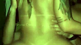 Fanget kone rider svogerens pik med søsteren