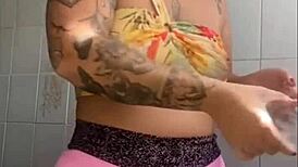 Flashing Swollen Pussy On Live Stream – Dare To Watch?