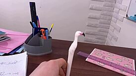 Pastorka nervozno prosi strica za izgubo devštva v tabu amaterjih