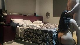 En el motel con dos tomas camara 1