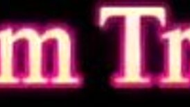 Vruća trans Nathalia de Castro zavodi ogromnokurčastog studa pušenjem