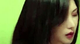 Gadis Kolej Korea Dihentam Doggystyle Dan Creampie Di Bilik