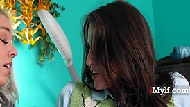 sis-in-law swoons over me, guess she loves independent women - aubree valentine kelsey kane