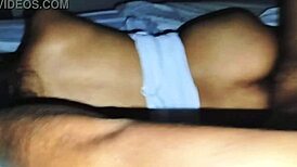 Mi joven vecina me pide ayuda y termino destapando el caño amateur real latina delgada culona.