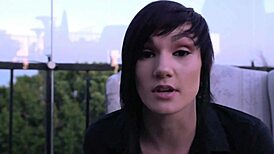 What does Leigh Raven do under Nikki Hearts?