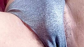 The wet Pinay girl always has her pussy soaking wet and she cums by herself in the room 😏💦