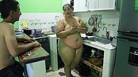 follando a la hermana de mi novia en la cosina