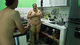 follando a la hermana de mi novia en la cosina