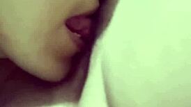 Que rico es lamer el coño de una madura, sharing laughs and stories in the gym