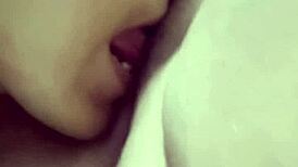 Que rico es lamer el coño de una madura, sharing laughs and stories in the gym