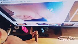 haciendole un tributo a saraputabella de tetas grandes