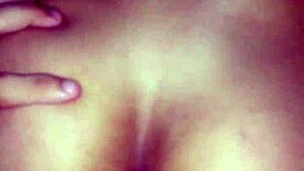 watch this gostosa fucking outdoors in public?