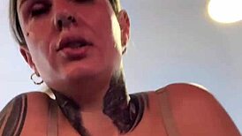 Influencer famous doesn't notice gym training in thong, bodybuilders stare at her wet pussy dripping down legs