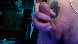 big load of cum coming out of my long thicc cock