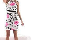 spicy lesbian stunners are fist fucking wet snatches and anuses