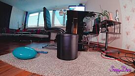 Teen Amateur with Big Butt Squirting