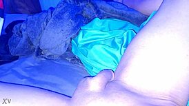 black feet toes deliver intense footjob under blacklight