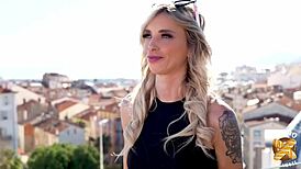 Sophie Blonde Coquine Veut Se Faire Démonter Par Deux Étals