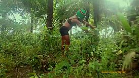 Bush Hot Sex With BBW King's Wife During Village Ritual