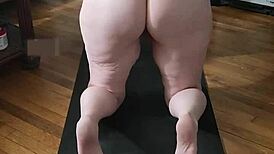 Milf Performs Naked Yoga For Jerking Off