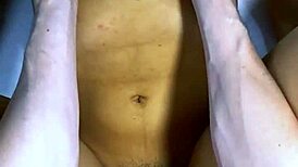 El Infiel Y La Estudiante Intercambiaron Miradas Furtivas En La Sala De Clases Y Terminaron Besándose