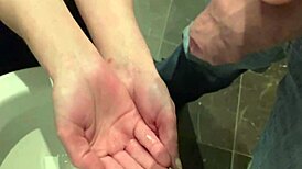 Intense Pissing Fetish