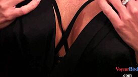 Voyeur CFNM Amateur Milf Seduces Wanker Who Wanks on Her.